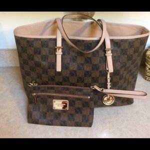MK tote and wristlet